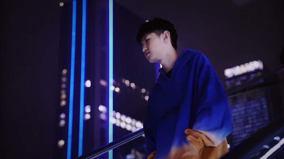 JD Gaming 击败 Weibo Gaming ， Top Esports 战胜 Team WE 在 LPL 2025 分裂中