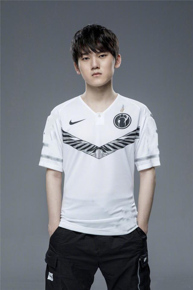 LGD赛后采访：Xiaoxu被问多次单杀Bin 直言打好自己就行